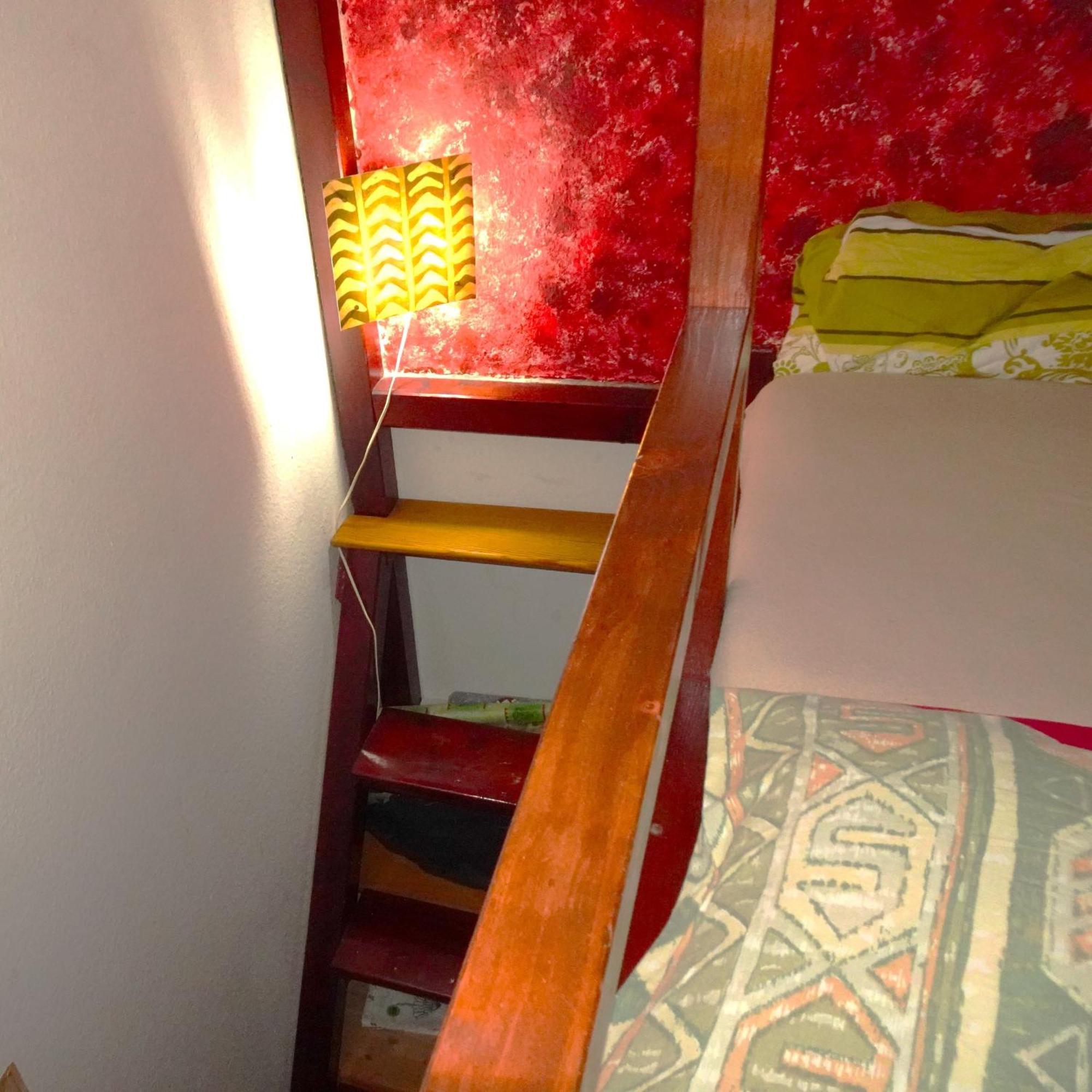 Citycentre Room For 1 Female Persons - Alternative Plus 1 Child Frankfurt am Main Quarto foto