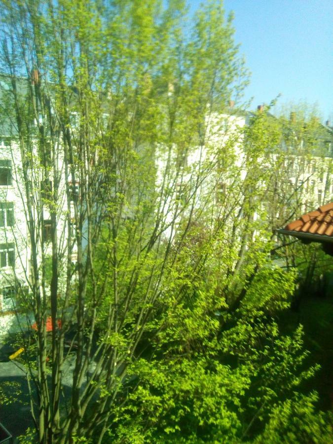 Citycentre Room For 1 Female Persons - Alternative Plus 1 Child Frankfurt am Main Exterior foto