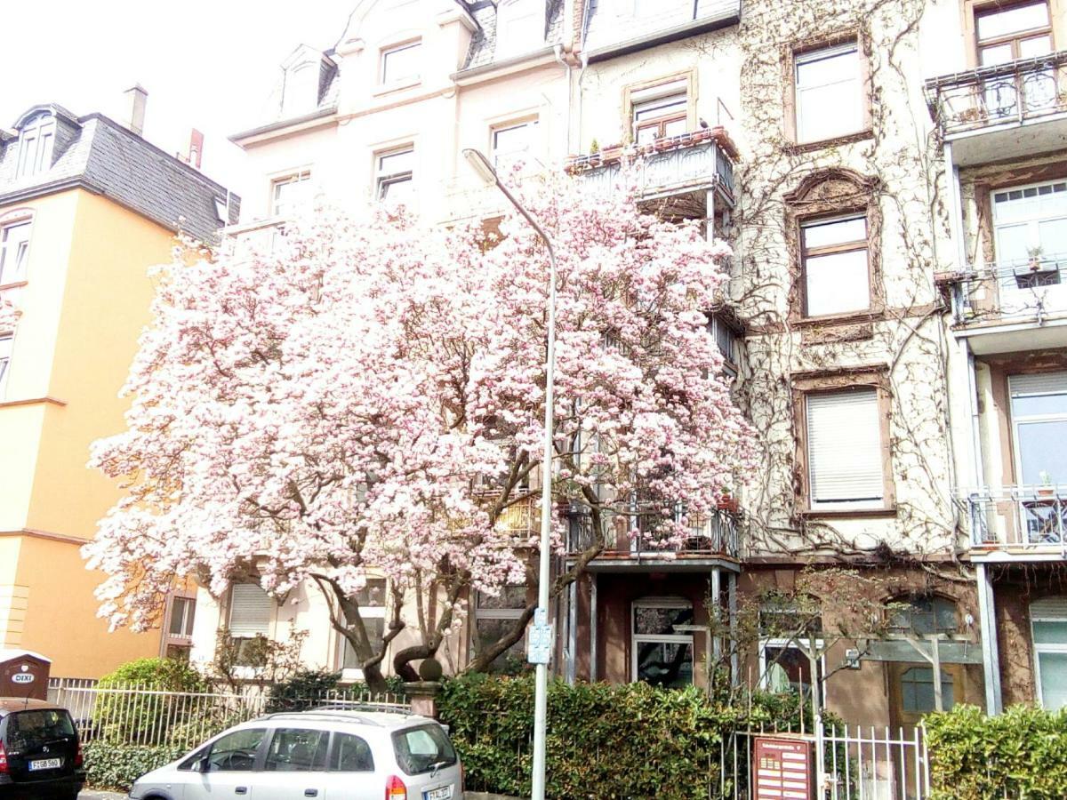 Citycentre Room For 1 Female Persons - Alternative Plus 1 Child Frankfurt am Main Exterior foto
